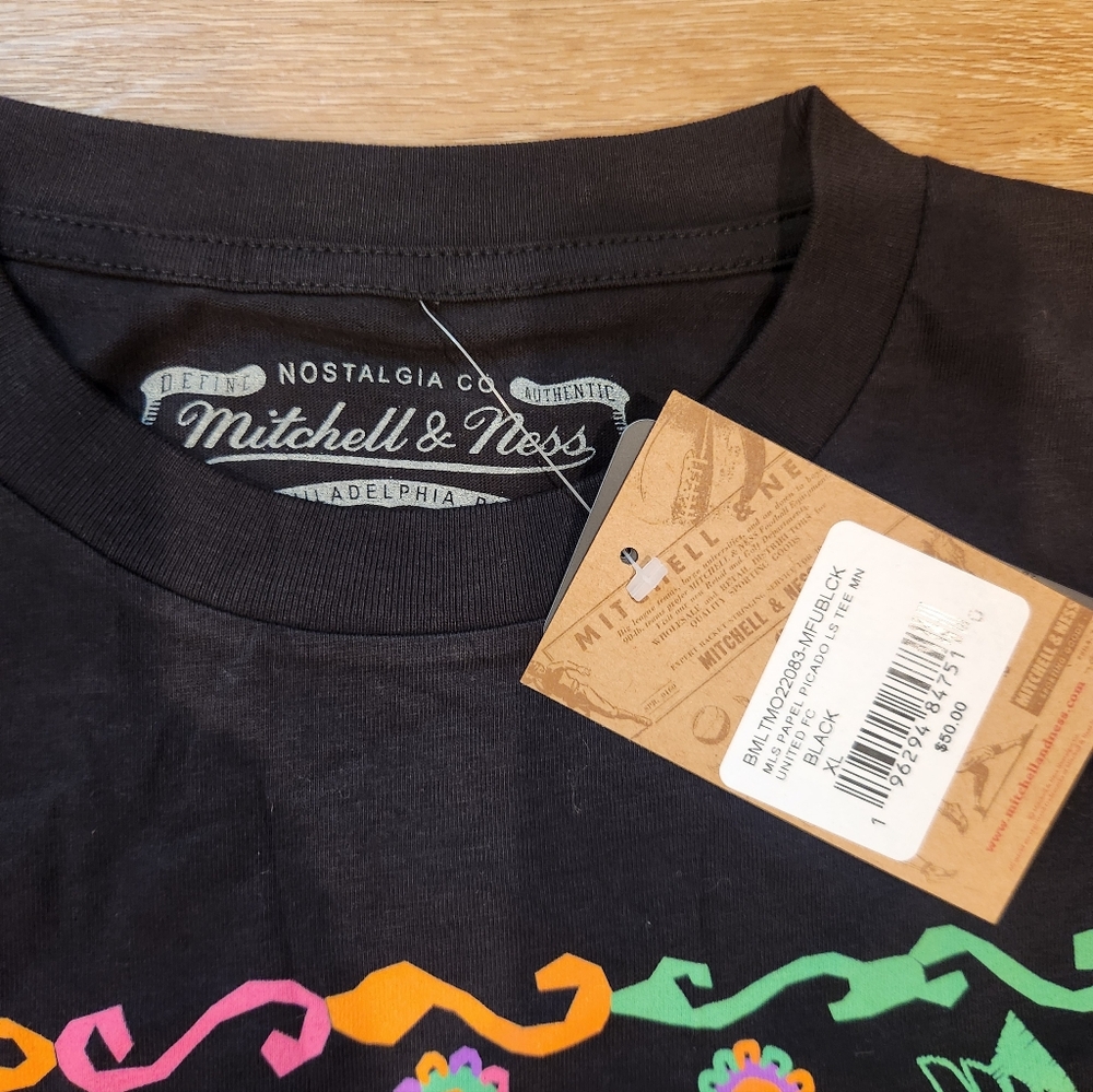 Men's Mitchell & Ness Black Minnesota United FC  Long Sleeve T-Shirt ...… - Picture 5 of 7